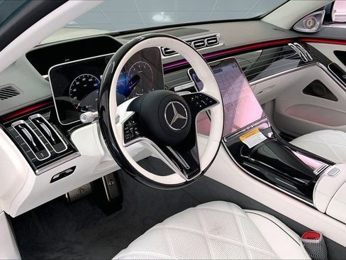 New 2025 Mercedes-Benz Maybach S 680 4MATIC image 3