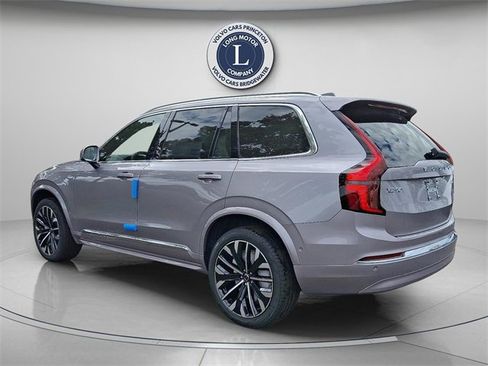 New 2026 Volvo XC90 B6 Plus w/ Protection Package Premier image 3