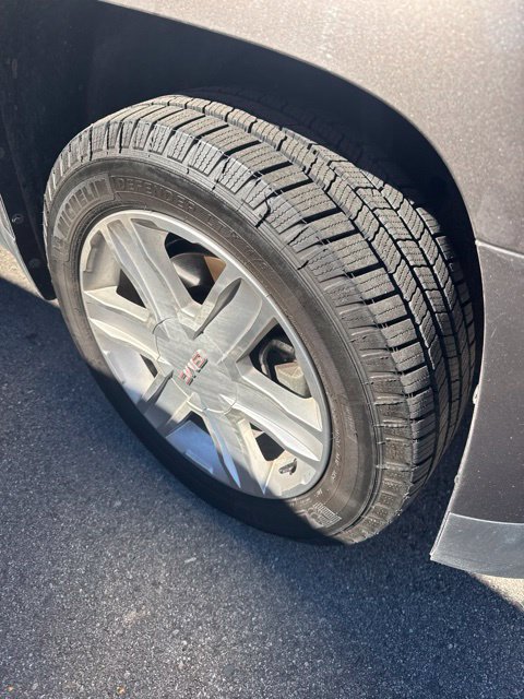 Used 2011 GMC Terrain SLT FWD image 4