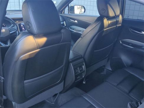 Used 2023 Cadillac XT4 Premium Luxury image 25