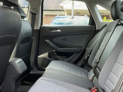 Used 2025 Volkswagen Jetta SE image 22