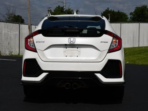 Used 2019 Honda Civic Sport image 6