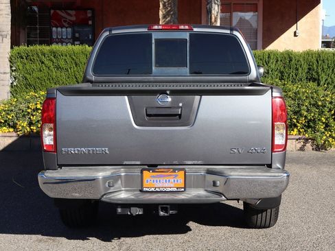 Used 2018 Nissan Frontier SV image 7