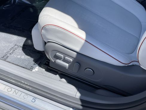 Certified 2024 Hyundai Ioniq 5 Limited RWD image 19