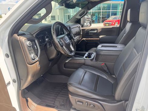 Used 2020 GMC Sierra 2500 Denali w/ Denali Ultimate Package AWD/4WD image 10