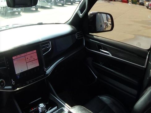 Used 2022 Jeep Wagoneer Series II image 14