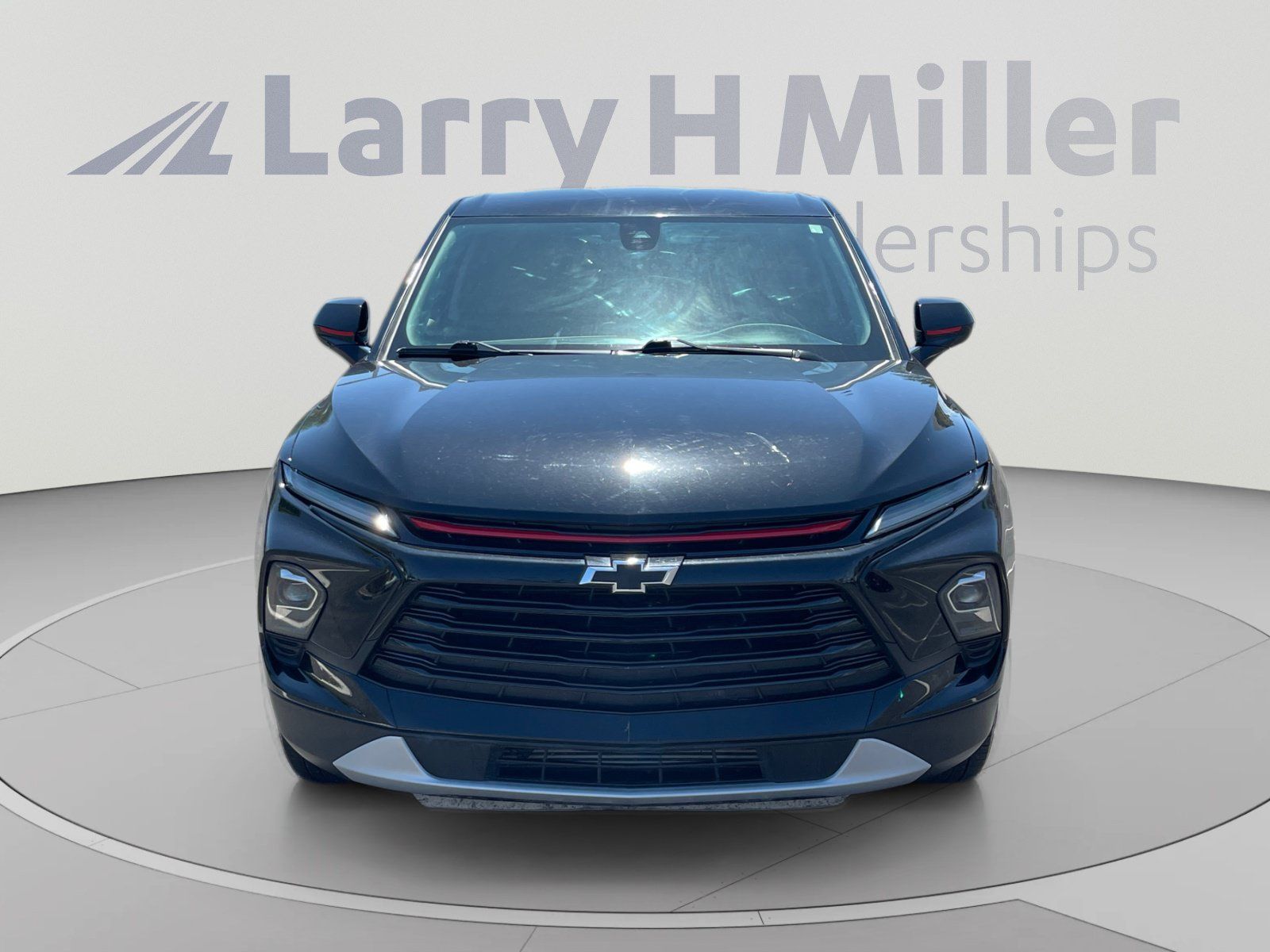 Used 2024 Chevrolet Blazer LT w/ Redline Edition FWD image 8
