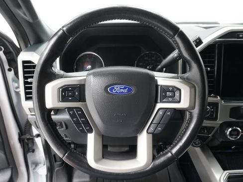 Used 2022 Ford F250 Lariat w/ Lariat Ultimate Package AWD/4WD image 18