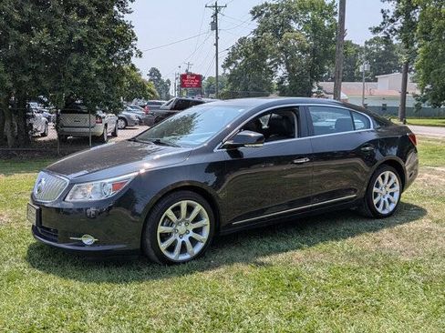 Used 2010 Buick LaCrosse CXS w/ Touring Package FWD image 7