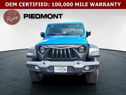 Used 2020 Jeep Gladiator Sport w/ Quick Order Package 24S AWD/4WD image 2