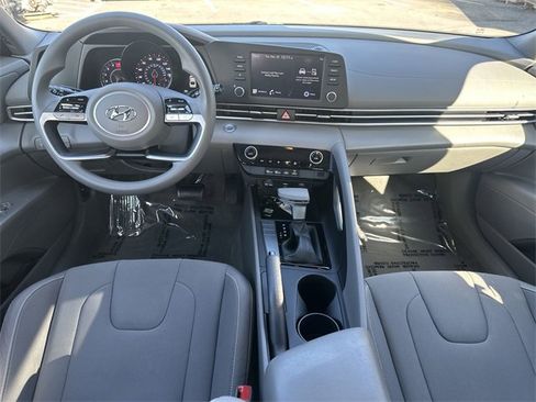 Certified 2023 Hyundai Elantra SEL image 15