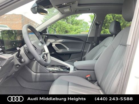 Used 2025 Audi Q5 2.0T Premium Plus w/ Premium Plus image 40