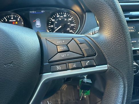 Used 2022 Nissan Rogue Sport S image 32