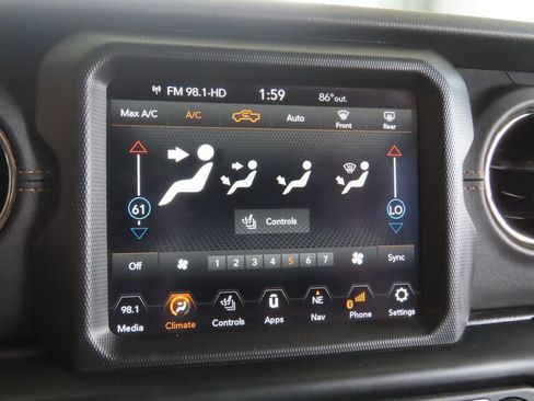 Used 2022 Jeep Gladiator Overland AWD/4WD image 37
