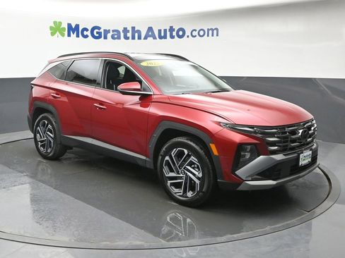 Used 2025 Hyundai Tucson Limited AWD/4WD image 2
