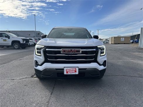 Used 2025 GMC Terrain Elevation image 9