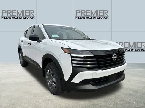 Used 2026 Nissan Kicks S FWD image 3