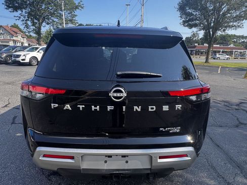 Used 2022 Nissan Pathfinder Platinum AWD/4WD image 6