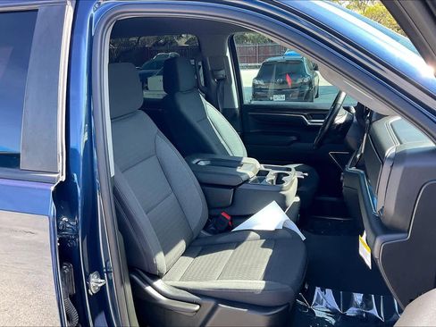 Used 2023 Chevrolet Silverado 1500 LT image 8