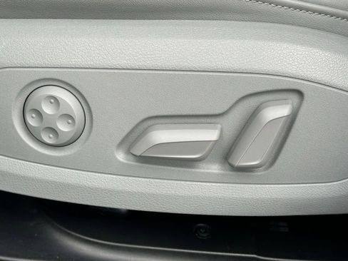 Used 2023 Audi A4 2.0T Premium Plus w/ Premium Plus Package image 20