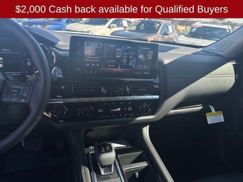 New 2026 Nissan Pathfinder Platinum image 18