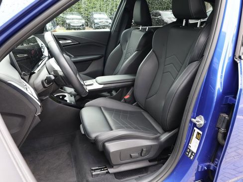 Used 2025 BMW X1 xDrive28i AWD/4WD image 16