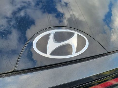 Used 2023 Hyundai Tucson SEL FWD image 9