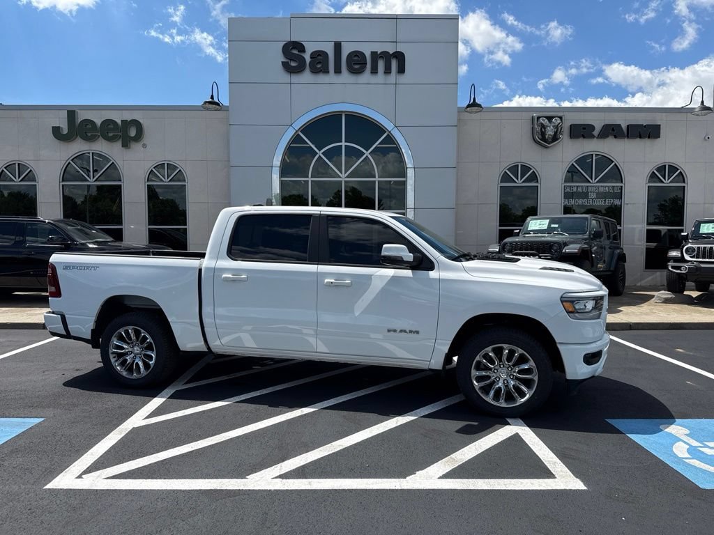 Used 2023 RAM 1500 Laramie AWD/4WD image 1