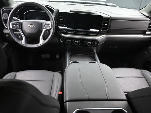 Used 2025 Chevrolet Silverado 2500 LTZ w/ LTZ Plus Package image 14