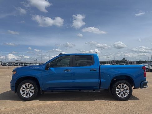 Used 2022 Chevrolet Silverado 1500 Custom RWD image 12