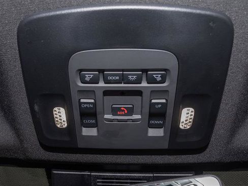 Used 2025 Toyota Camry SE image 16