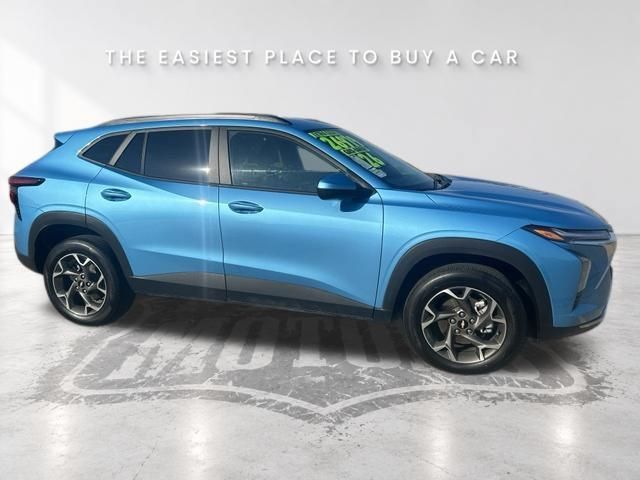 Used 2026 Chevrolet Trax LT w/ Driver Confidence Package FWD image 9