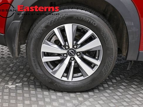 Used 2023 Nissan Pathfinder SL w/ Lighting Package (N92) AWD/4WD image 26