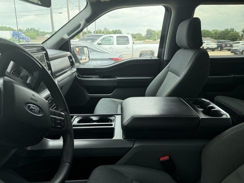 Used 2025 Ford F150 XLT w/ Equipment Group 302A MID RWD image 9