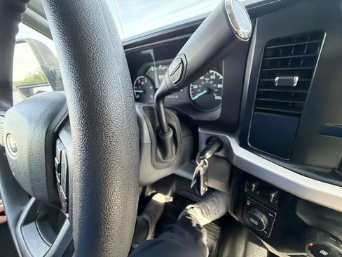 Used 2025 Ford F550 4x4 Crew Cab Super Duty image 24