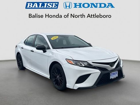 Used 2019 Toyota Camry SE FWD image 8