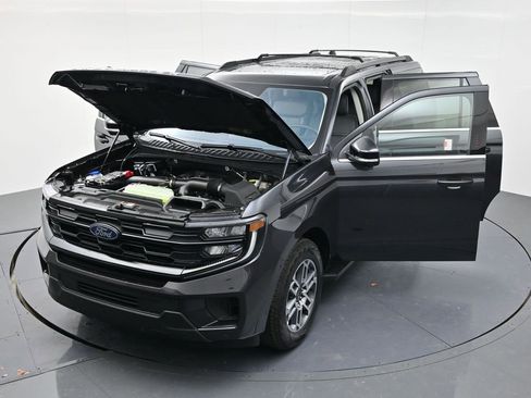 New 2025 Ford Expedition Max Active image 53