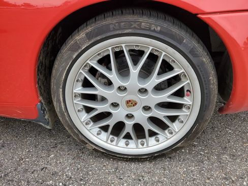 Used 2001 Porsche 911 Carrera RWD image 19