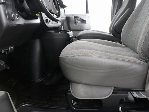 Used 2016 Chevrolet Express 3500 LT w/ LT Preferred Equipment Group image 12