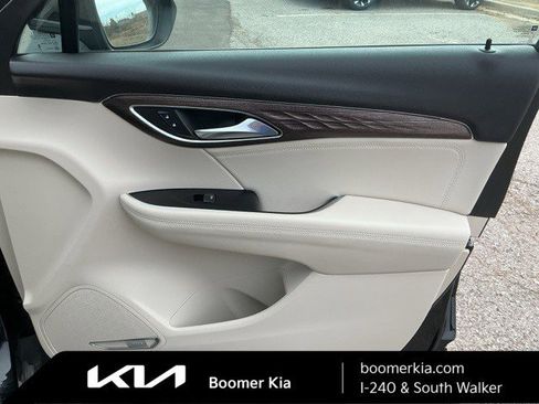 Used 2023 Buick Envision Avenir image 10