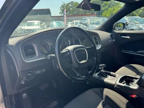 Used 2022 Dodge Charger SXT RWD image 20