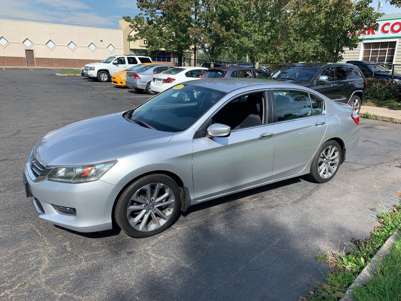 Used 2015 Honda Accord Sport image 4