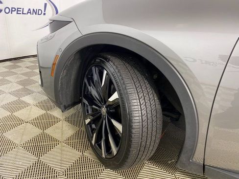 Used 2025 Toyota Crown Platinum image 23