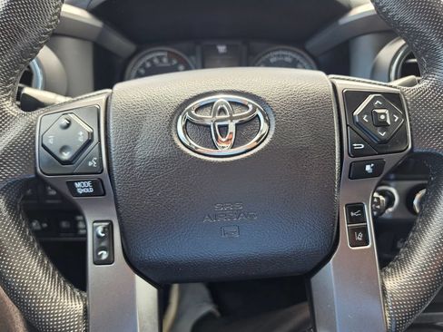 Used 2021 Toyota Tacoma TRD Pro AWD/4WD image 18