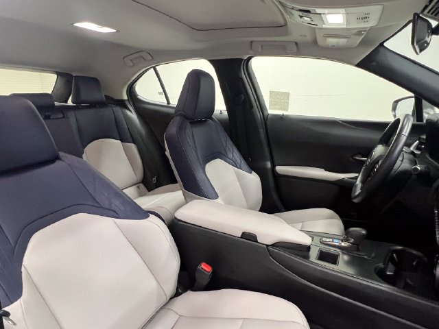 Certified 2025 Lexus UX 300h FWD image 11