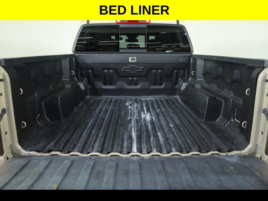 Used 2024 Chevrolet Colorado W/T w/ Safety Package RWD image 9