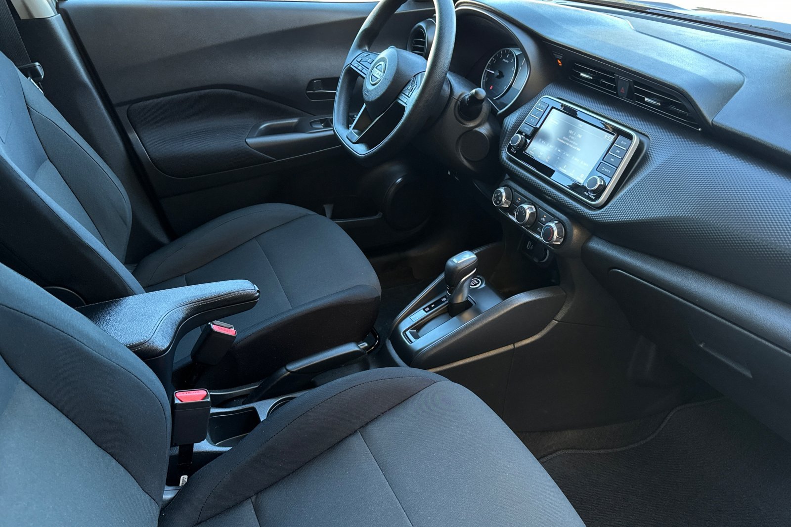 Used 2025 Nissan Kicks Play S FWD image 20