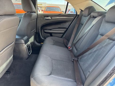 Used 2023 Chrysler 300 Touring w/ Sport Appearance Package image 22