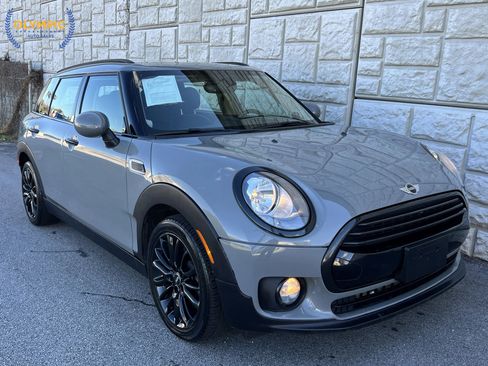 Used 2017 MINI Cooper Clubman ALL4 w/ Premium Package image 3