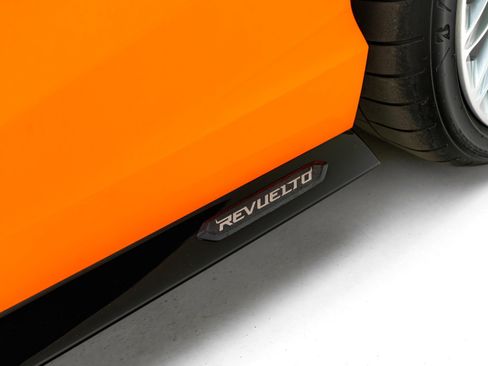 Used 2024 Lamborghini Revuelto AWD/4WD image 38